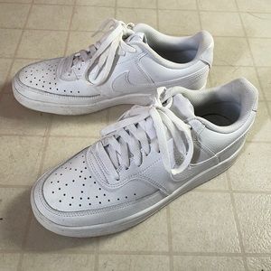 Nike “court vision low”, size 8.5